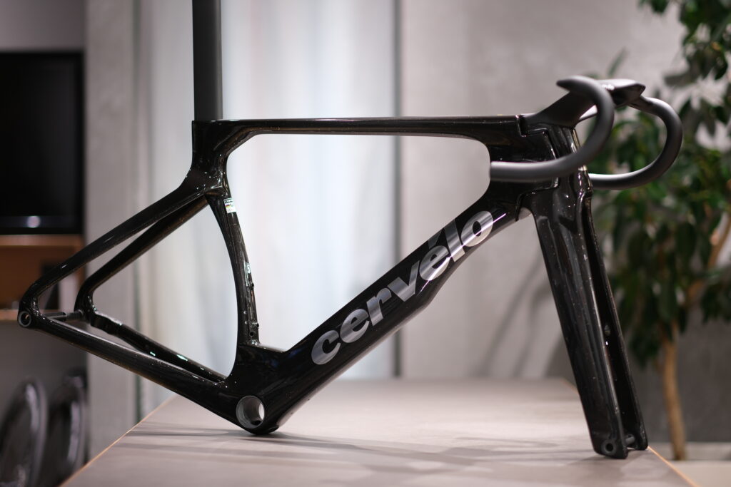 Cervelo S5 Frame set 入荷しました。